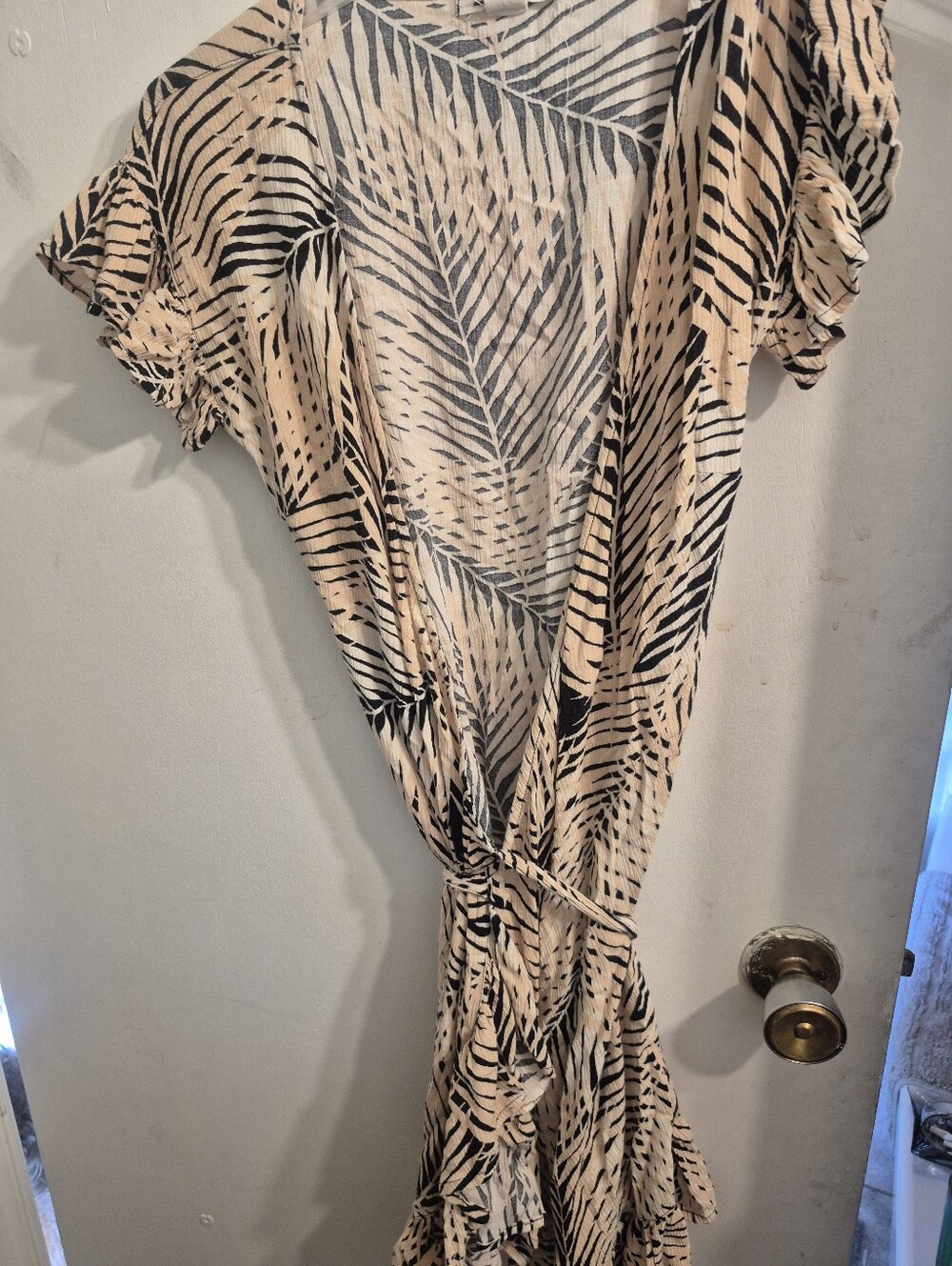 Billabong Beige and Black Palm-Print Mini Dress
